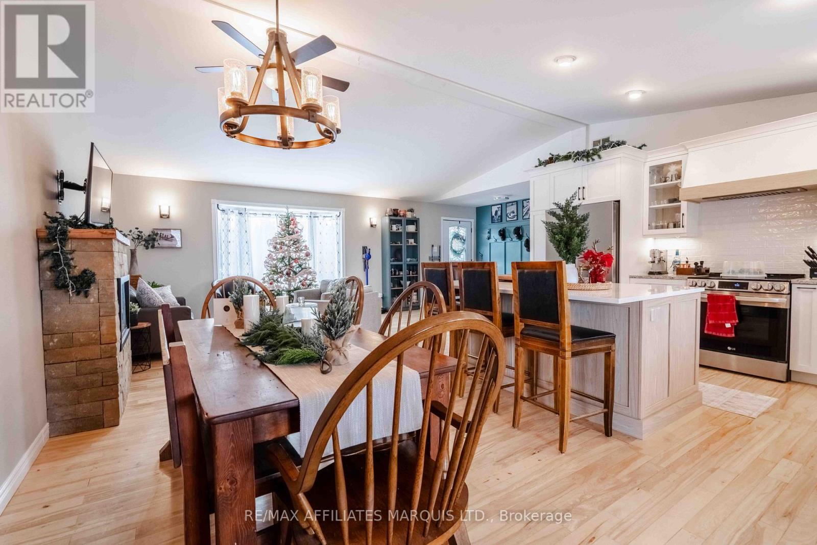 4239 County Rd 11 Road, South Stormont, Ontario  K7R 3L2 - Photo 16 - X12635984