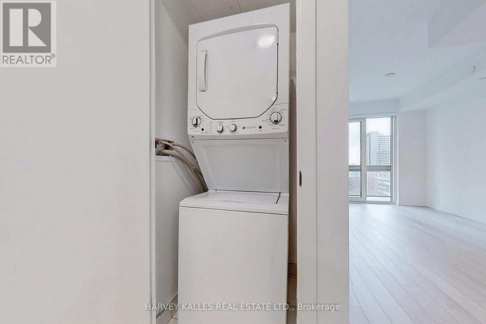 1410 - 39 Roehampton Avenue, Toronto (Mount Pleasant West), Ontario  M4P 1P9 - Photo 20 - C12635982