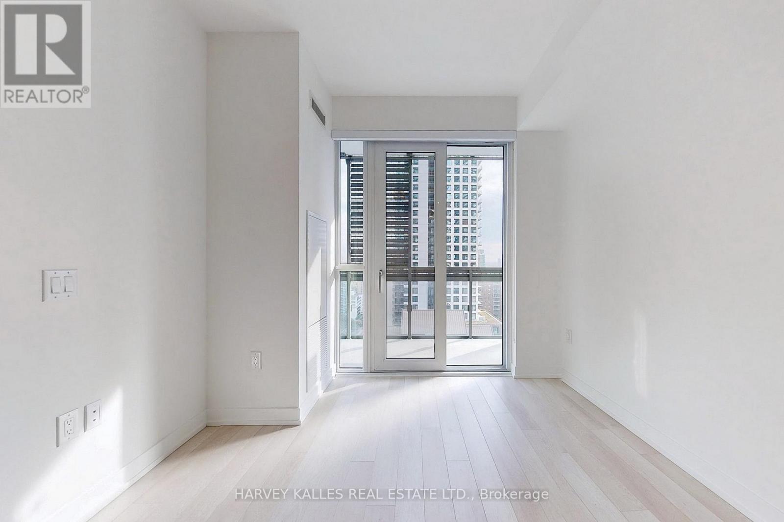 1410 - 39 Roehampton Avenue, Toronto (Mount Pleasant West), Ontario  M4P 1P9 - Photo 6 - C12635982