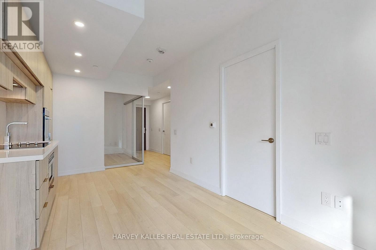 1410 - 39 Roehampton Avenue, Toronto (Mount Pleasant West), Ontario  M4P 1P9 - Photo 8 - C12635982