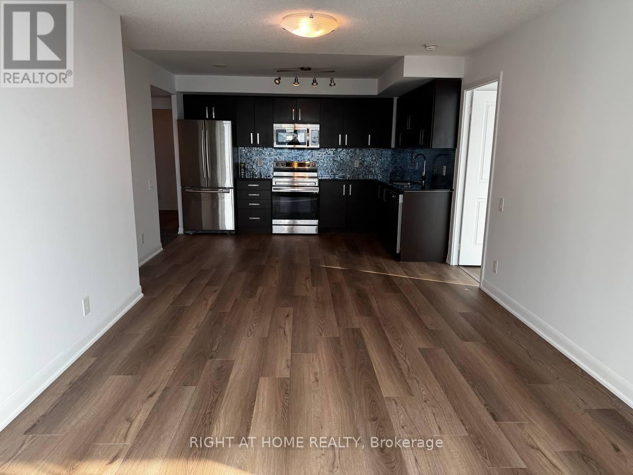 2215 - 17 Anndale Drive, Toronto (Willowdale East), Ontario  M2N 2W7 - Photo 5 - C12635988