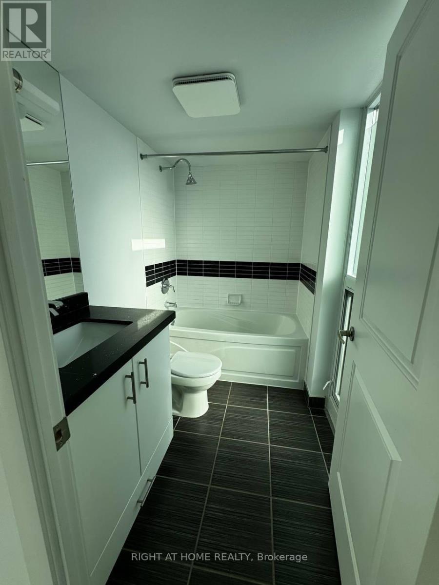 2215 - 17 Anndale Drive, Toronto (Willowdale East), Ontario  M2N 2W7 - Photo 8 - C12635988