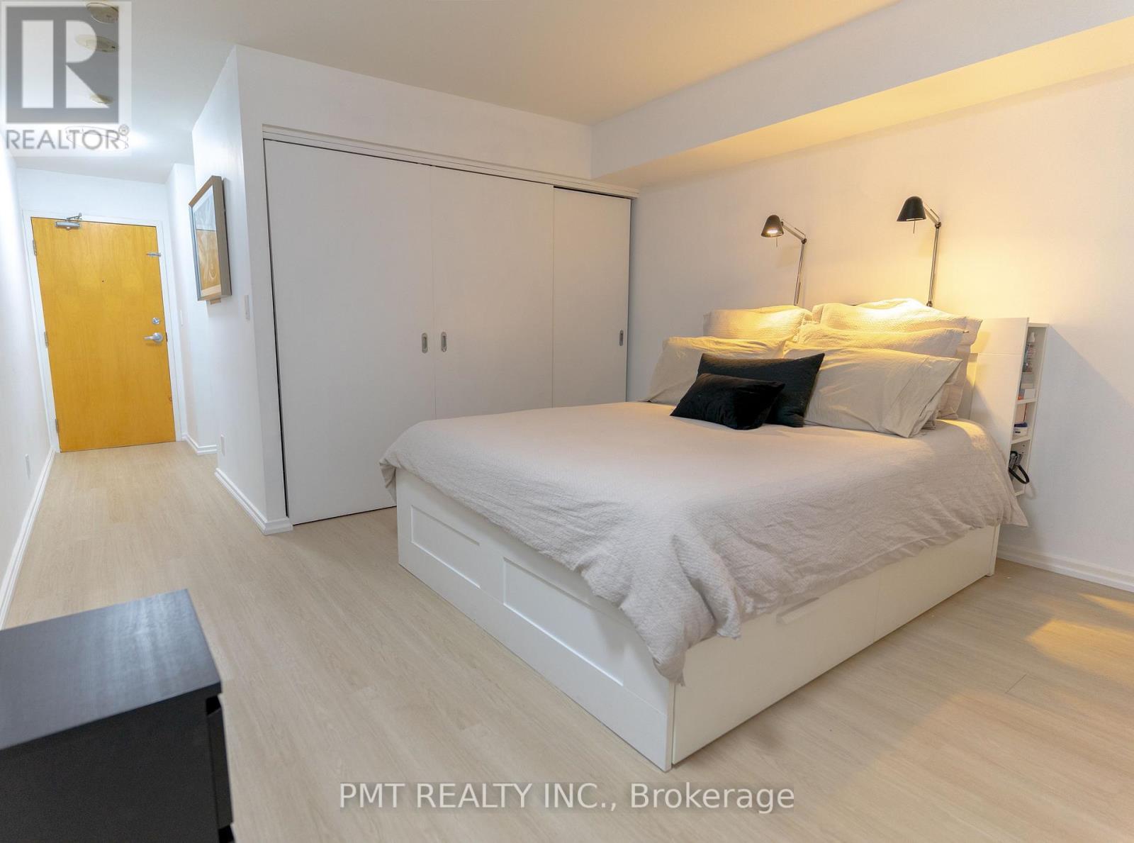 406 - 388 Richmond Street W, Toronto (Waterfront Communities), Ontario  M5V 3P1 - Photo 10 - C12635996