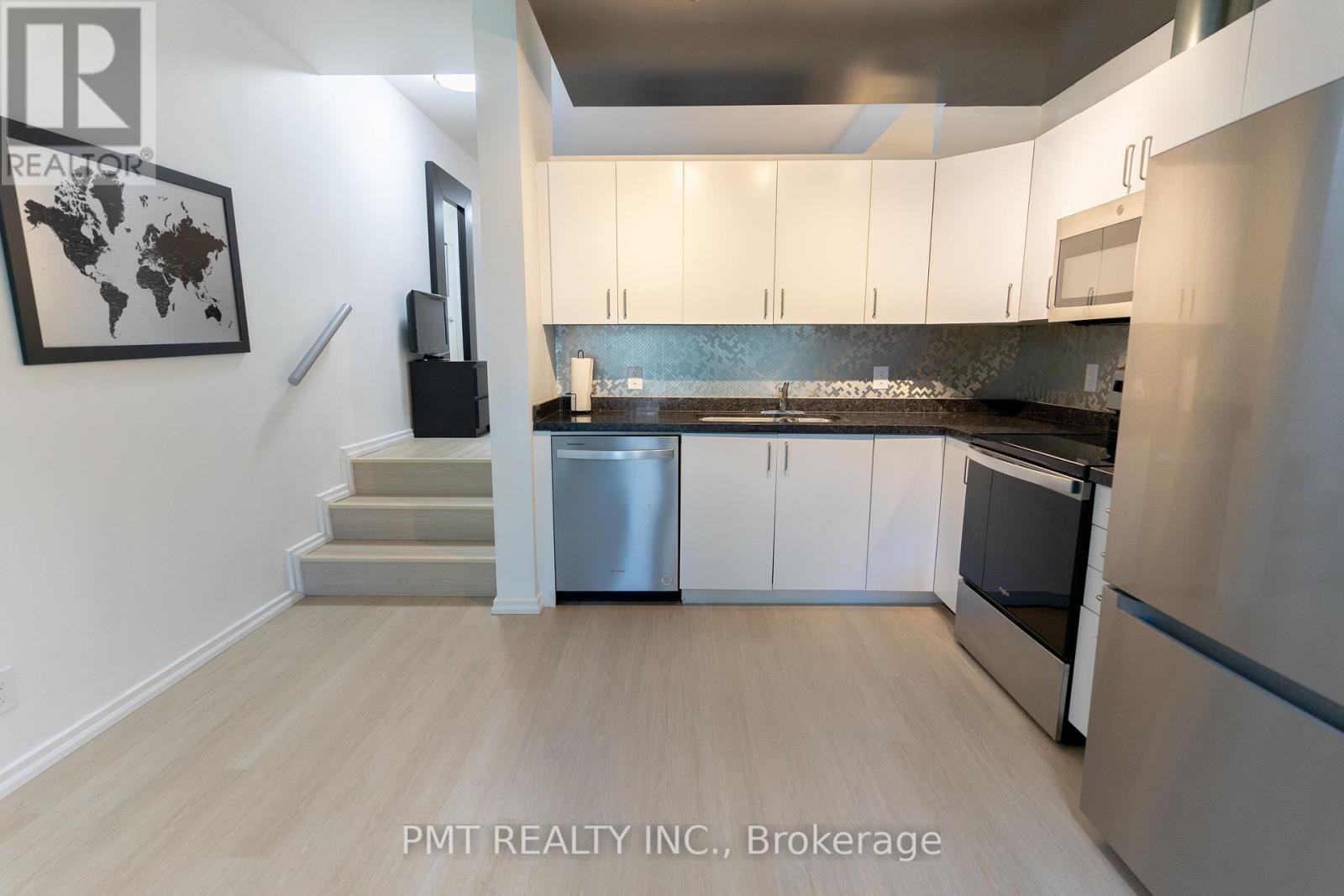 406 - 388 Richmond Street W, Toronto (Waterfront Communities), Ontario  M5V 3P1 - Photo 6 - C12635996