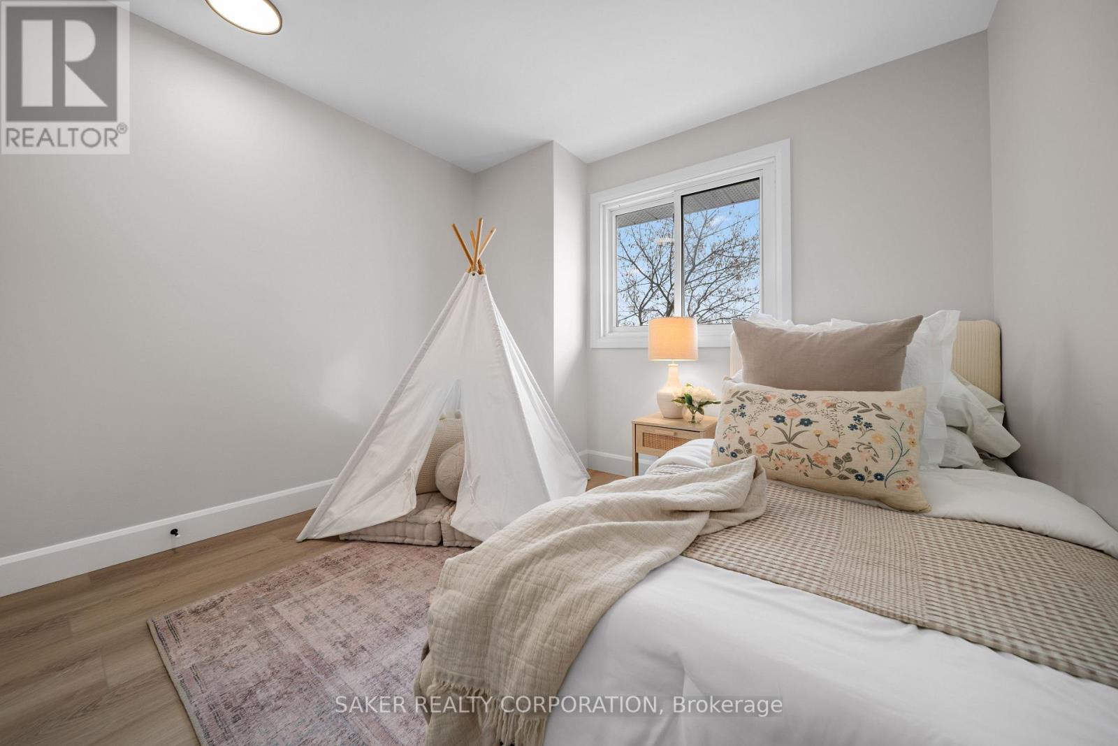 Photo 25 of 34 for 39 - 1990 Wavell Street