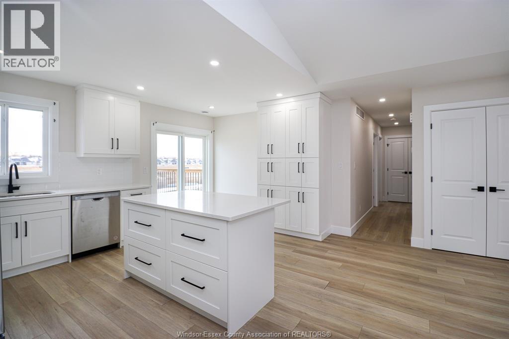 97 Kingsbridge, Amherstburg, Ontario N9V 4B6 - Photo 13 - 25031711