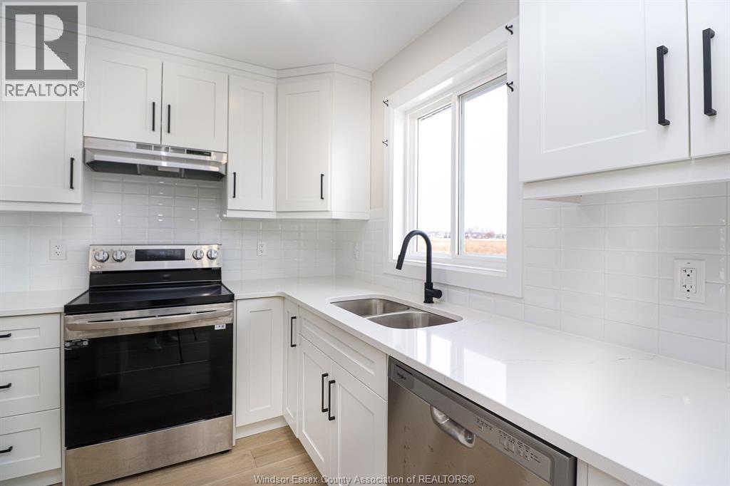 97 Kingsbridge, Amherstburg, Ontario N9V 4B6 - Photo 16 - 25031711