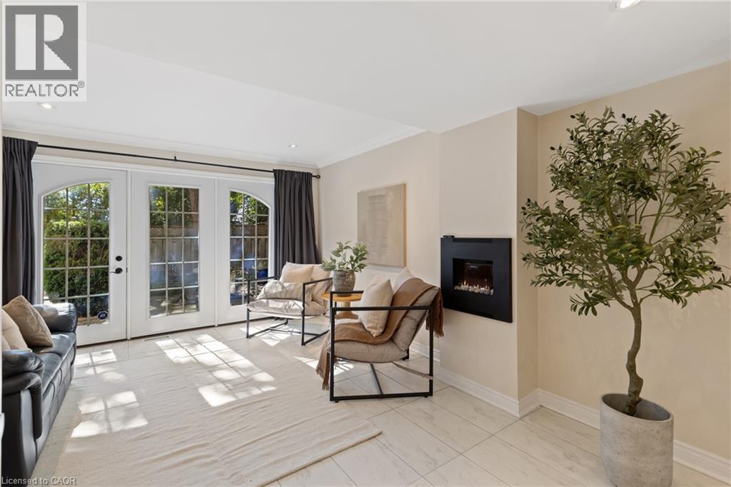 126 Brant Street, Oakville, Ontario  L6K 3X6 - Photo 8 - 40769979