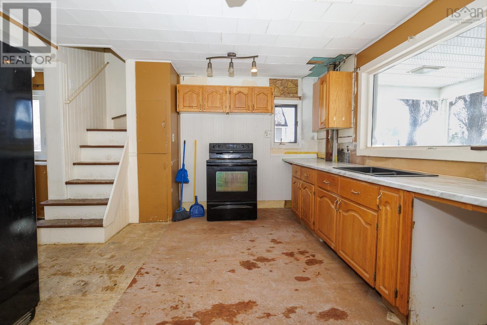 564 Main Street, Sydney Mines, Nova Scotia B1V 2K8 - Photo 20 - 202529318