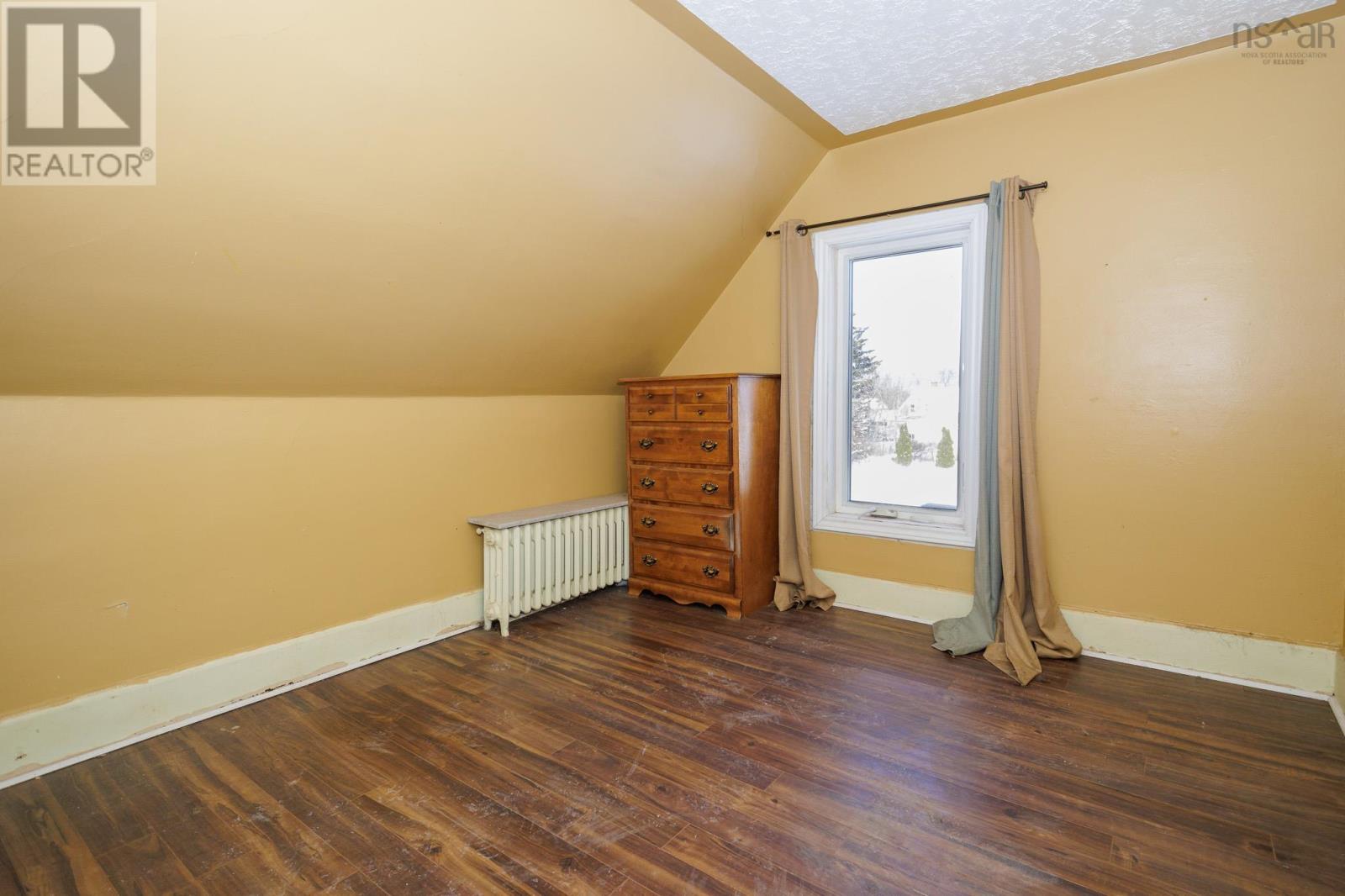 564 Main Street, Sydney Mines, Nova Scotia B1V 2K8 - Photo 25 - 202529318