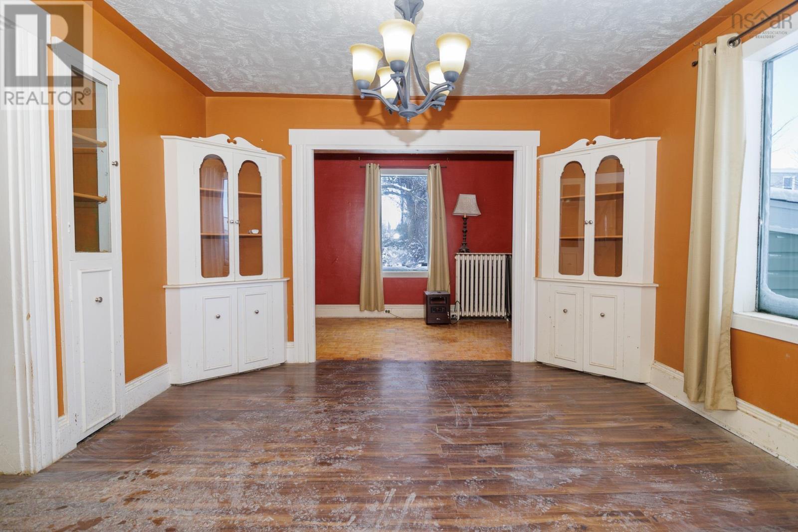 564 Main Street, Sydney Mines, Nova Scotia B1V 2K8 - Photo 17 - 202529318