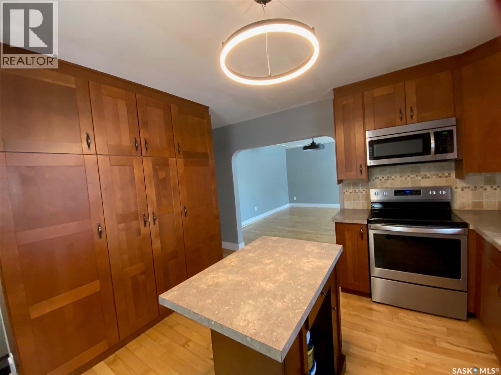 100 Third Avenue N, Yorkton, Saskatchewan  S3N 1C3 - Photo 8 - SK025636