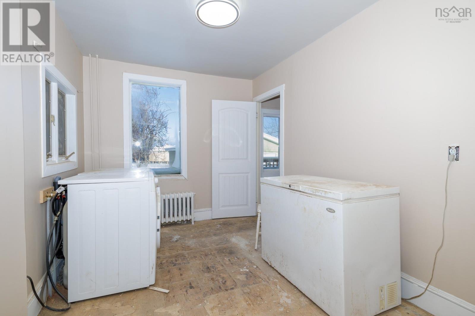 564 Main Street, Sydney Mines, Nova Scotia B1V 2K8 - Photo 23 - 202529318