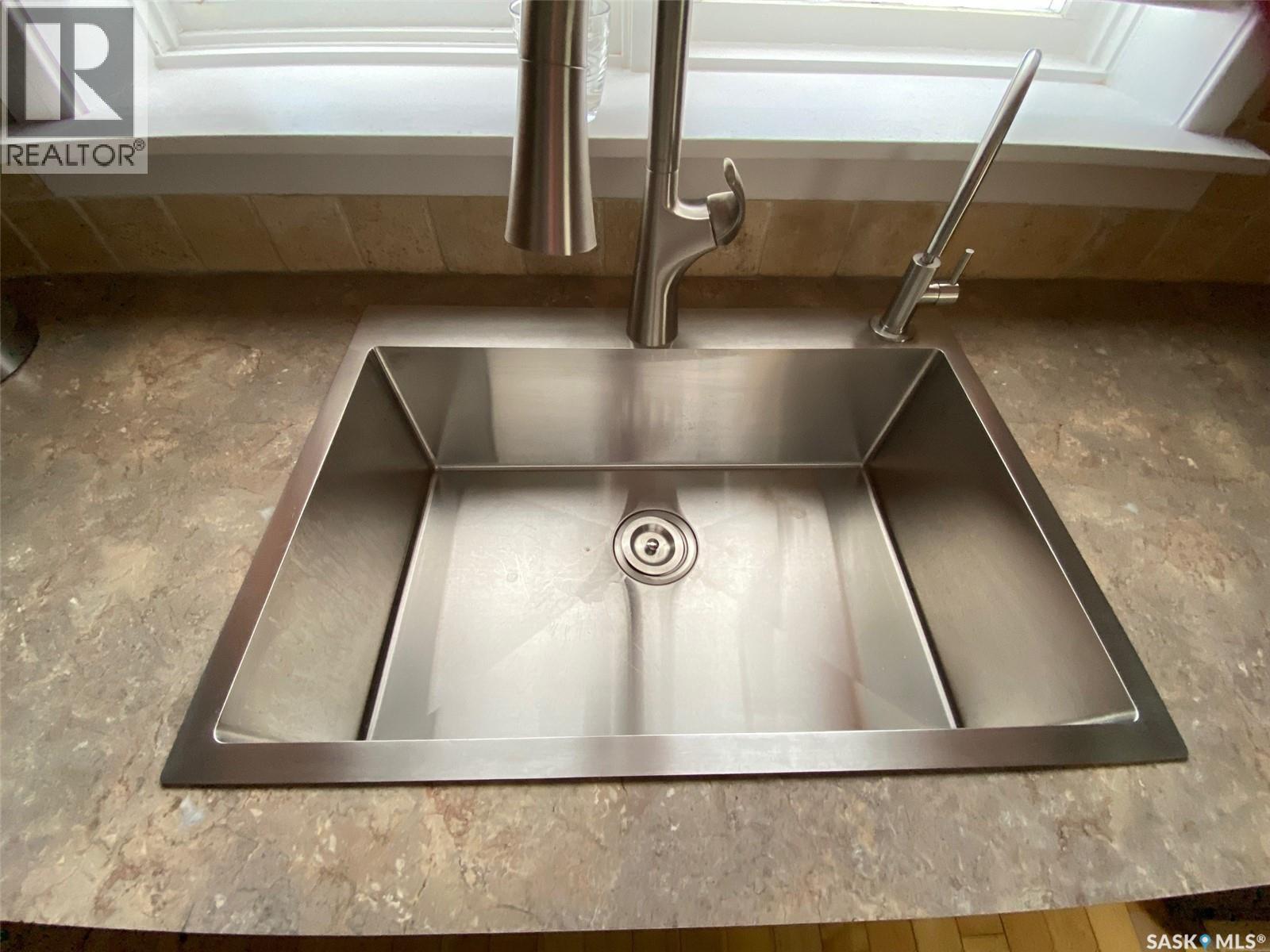 100 Third Avenue N, Yorkton, Saskatchewan  S3N 1C3 - Photo 6 - SK025636