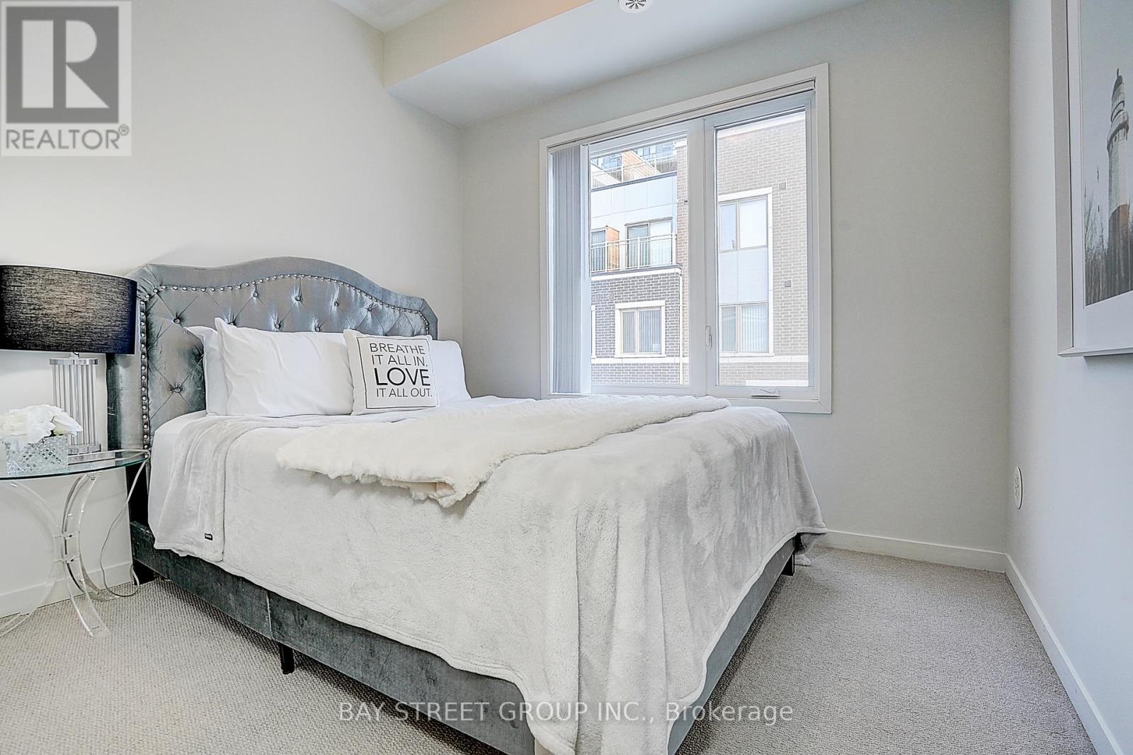 Th 62 - 31 Honeycrisp Crescent, Vaughan (Vaughan Corporate Centre), Ontario  L4K 0N6 - Photo 14 - N12635950