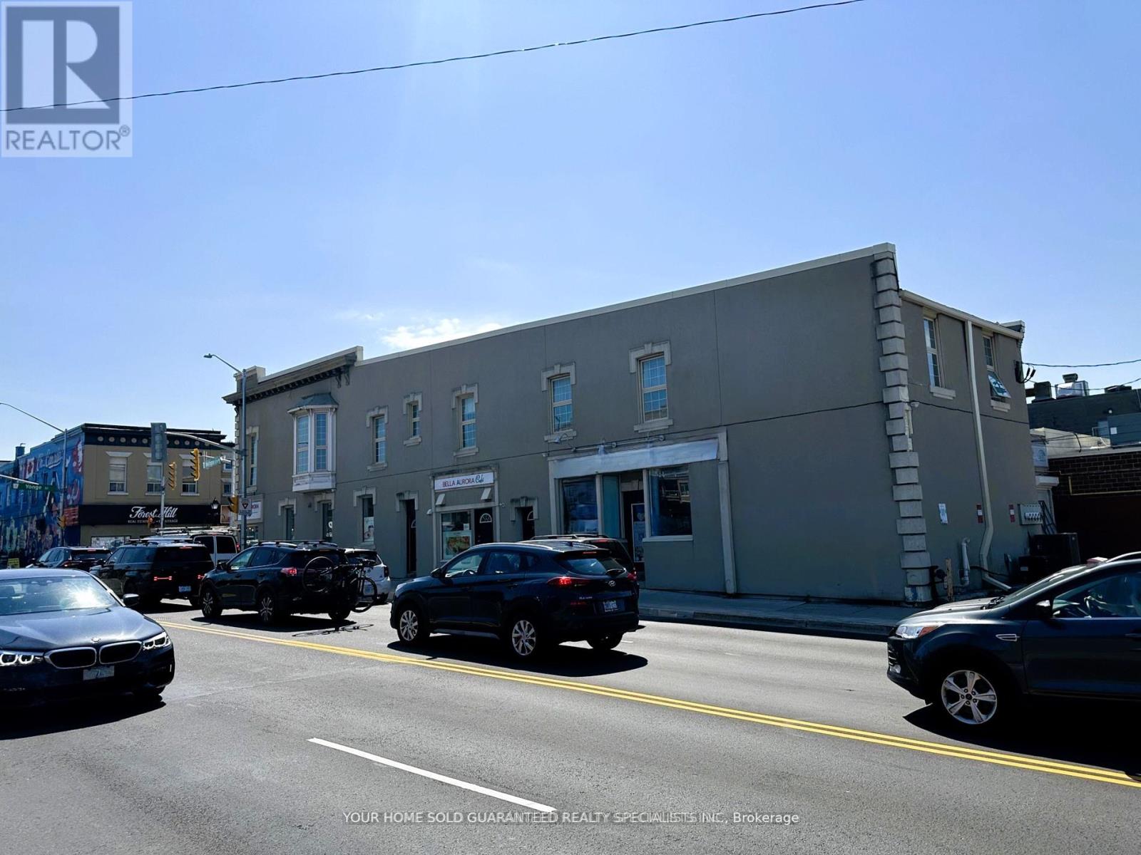 205 - 15242 Yonge Street, Aurora (Aurora Village), Ontario  L4G 1L9 - Photo 3 - N12635962