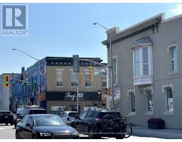 205 - 15242 YONGE STREET, Aurora, Ontario