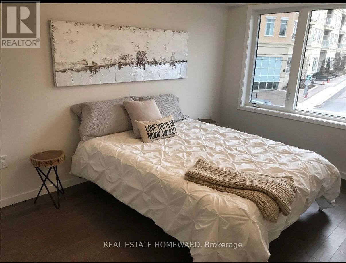 600 Alex Gardner Circle, Aurora, Ontario  L4G 3G5 - Photo 3 - N12636014