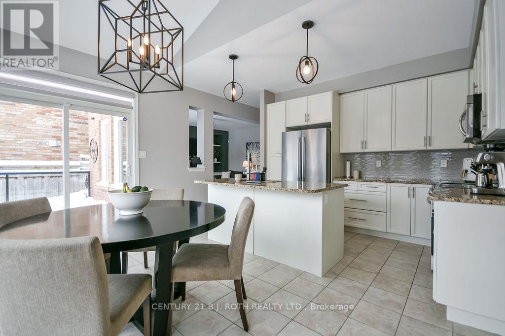 304 Downy Emerald Drive, Bradford West Gwillimbury (Bradford), Ontario  L3Z 0K3 - Photo 14 - N12636026