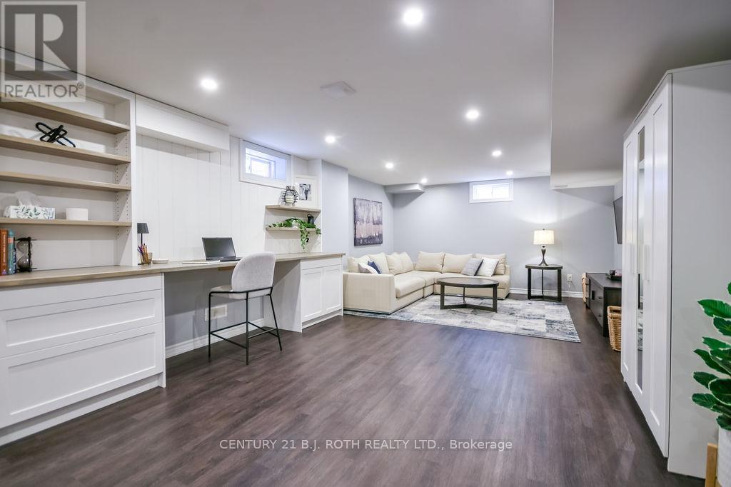 304 Downy Emerald Drive, Bradford West Gwillimbury (Bradford), Ontario  L3Z 0K3 - Photo 33 - N12636026