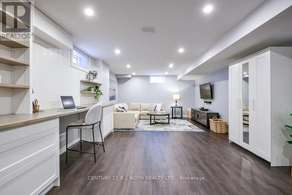 304 Downy Emerald Drive, Bradford West Gwillimbury (Bradford), Ontario  L3Z 0K3 - Photo 34 - N12636026