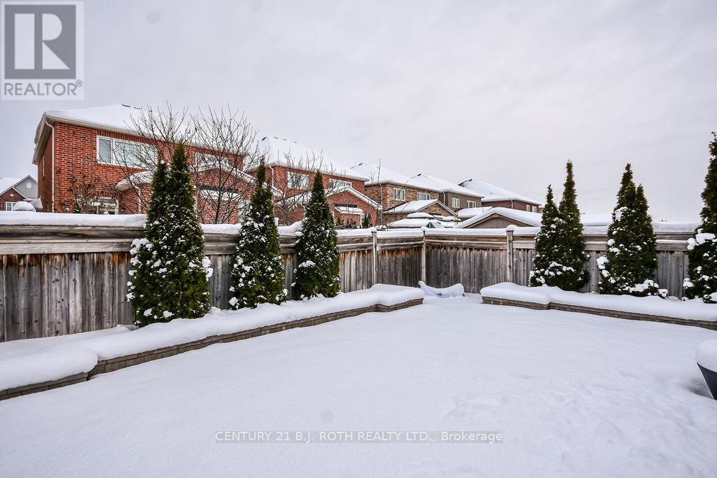 304 Downy Emerald Drive, Bradford West Gwillimbury (Bradford), Ontario  L3Z 0K3 - Photo 42 - N12636026