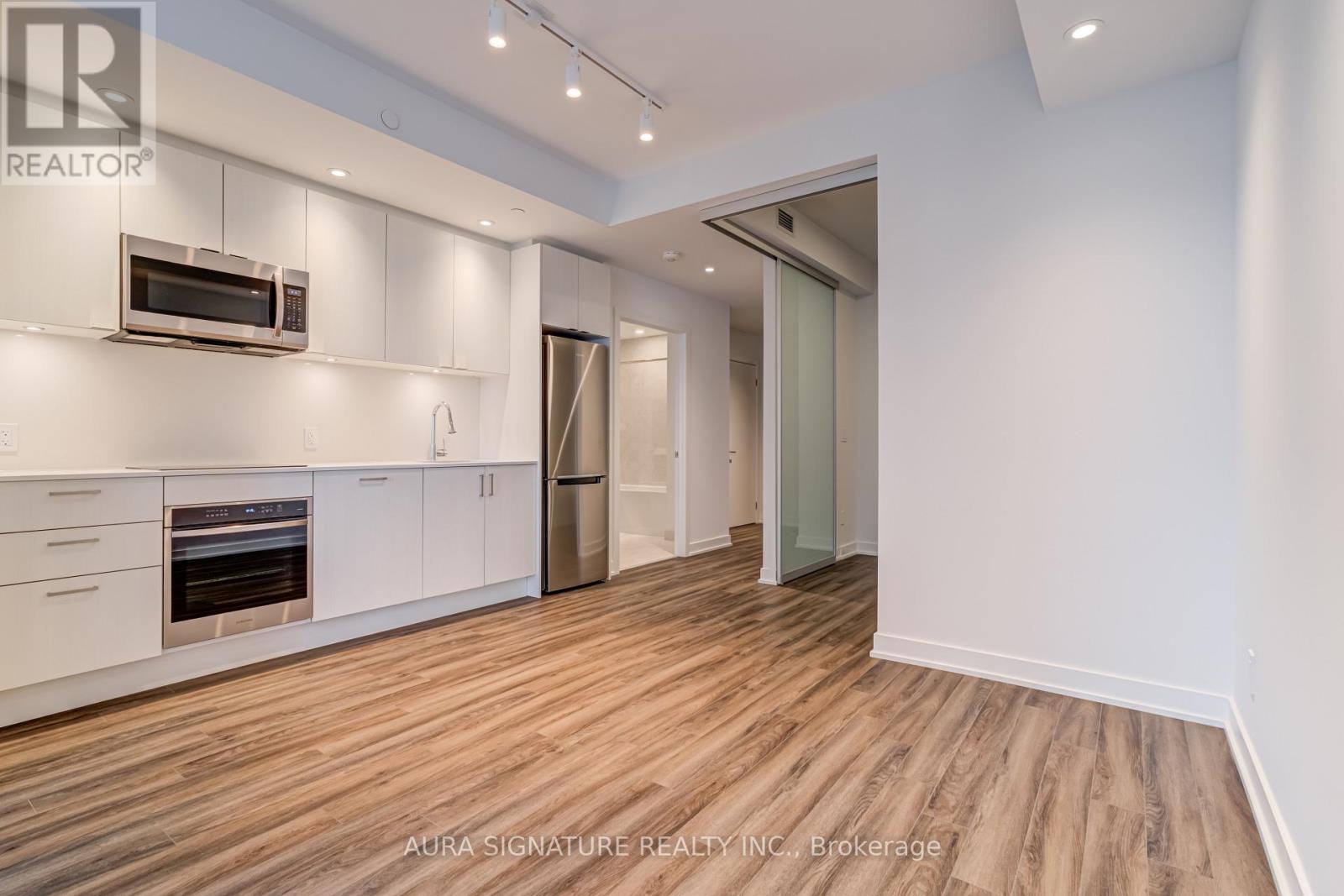 2205 - 1928 Lake Shore Boulevard W, Toronto (South Parkdale), Ontario  M6S 0B1 - Photo 6 - W12635978