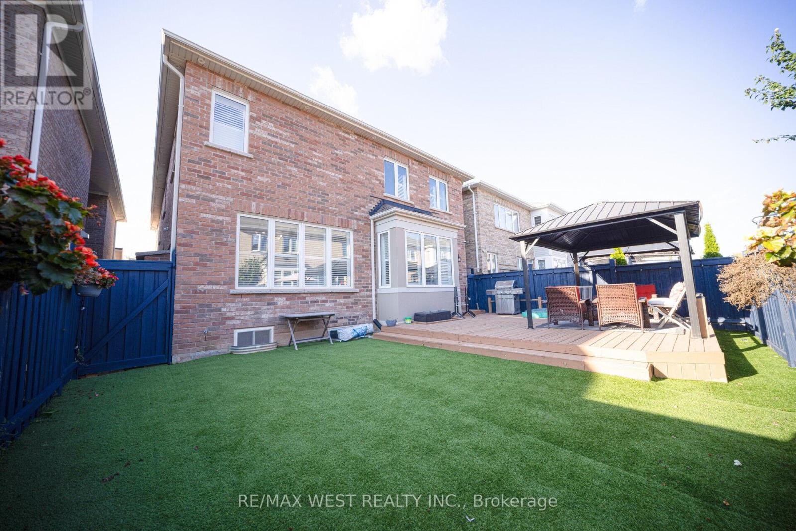 43 Swanton Road, Brampton, Ontario  L6X 5H5 - Photo 49 - W12635980