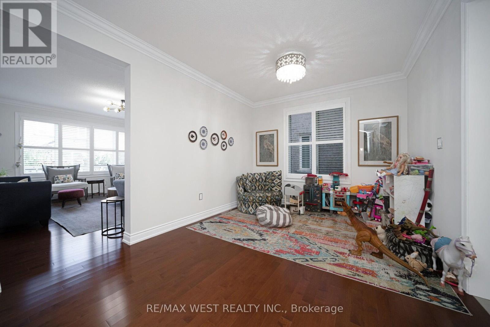 43 Swanton Road, Brampton, Ontario  L6X 5H5 - Photo 8 - W12635980