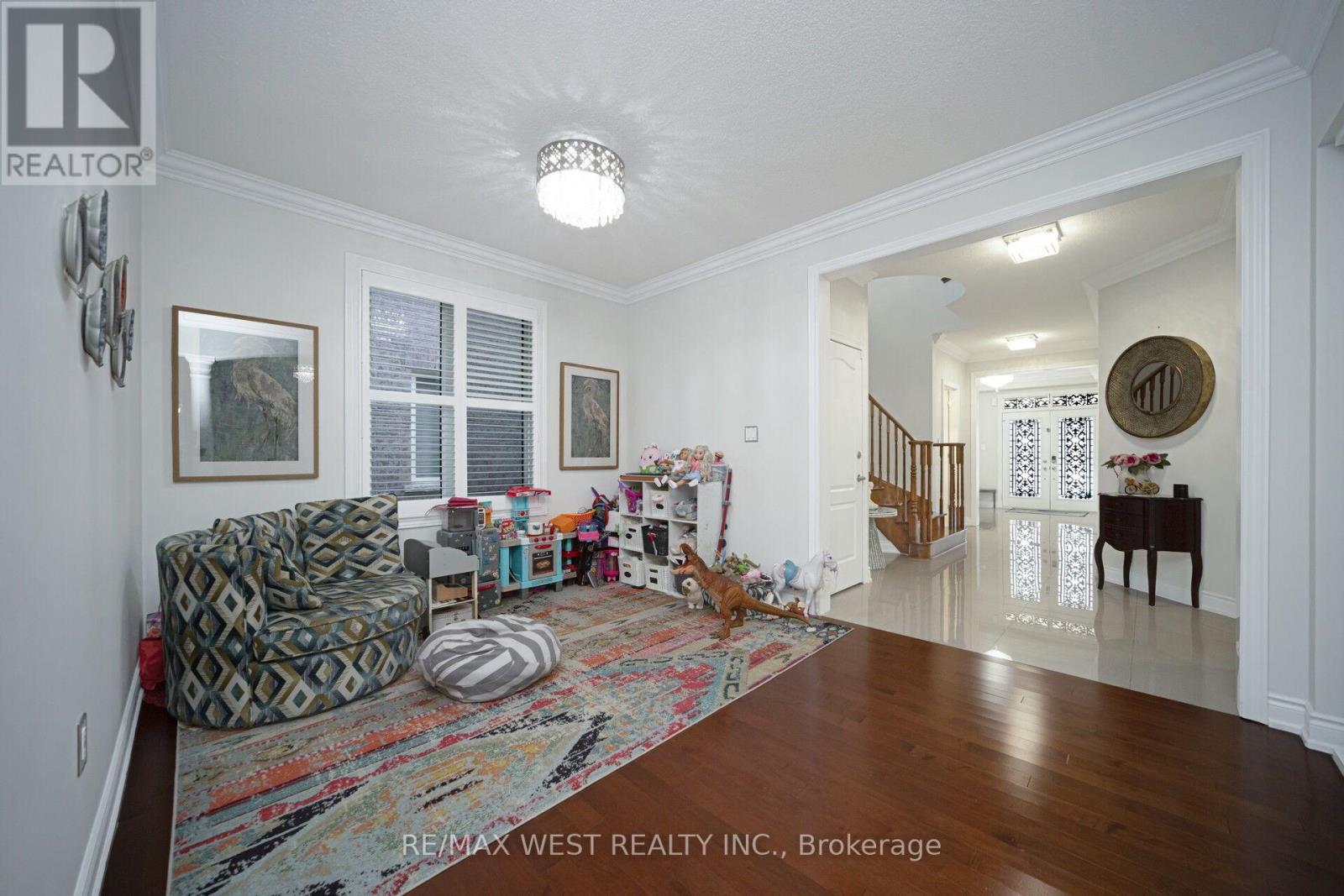 43 Swanton Road, Brampton, Ontario  L6X 5H5 - Photo 9 - W12635980