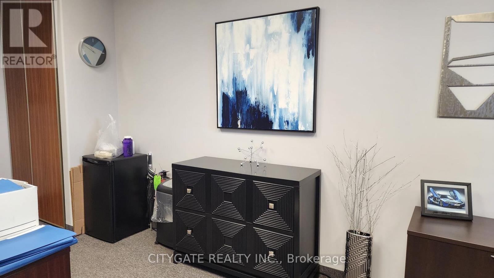 Unit 218 - 168 Queen Street S, Mississauga, Ontario  L5M 1K8 - Photo 3 - W12635994