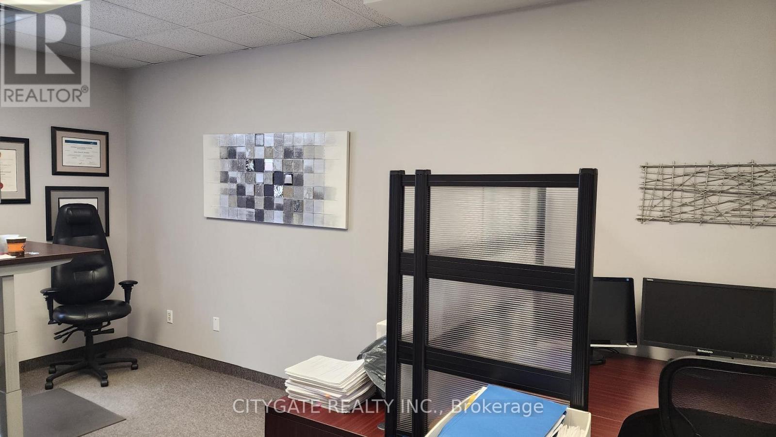 Unit 218 - 168 Queen Street S, Mississauga, Ontario  L5M 1K8 - Photo 6 - W12635994