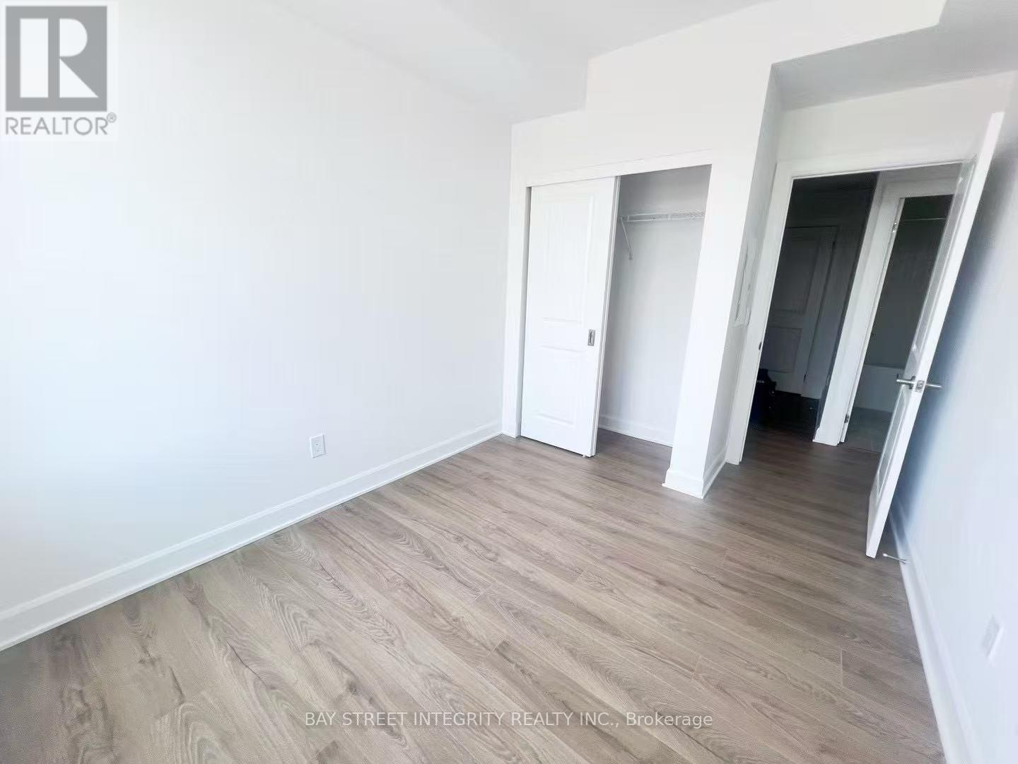 309 - 3240 William Coltson Avenue, Oakville, Ontario  L6H 8C8 - Photo 5 - W12636022