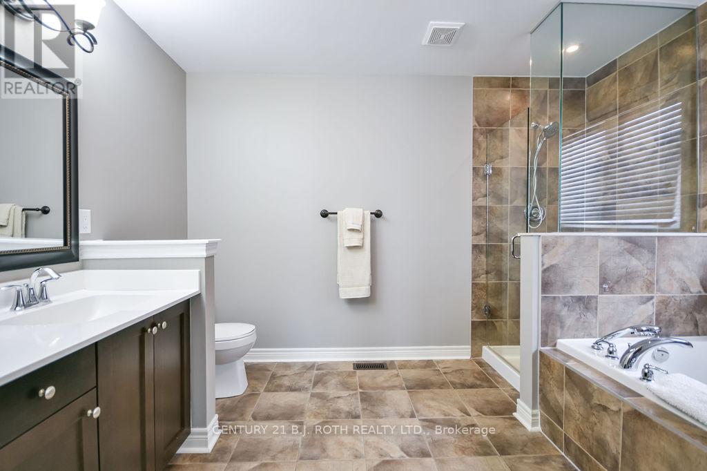 304 Downy Emerald Drive, Bradford West Gwillimbury (Bradford), Ontario  L3Z 0K3 - Photo 22 - N12636026