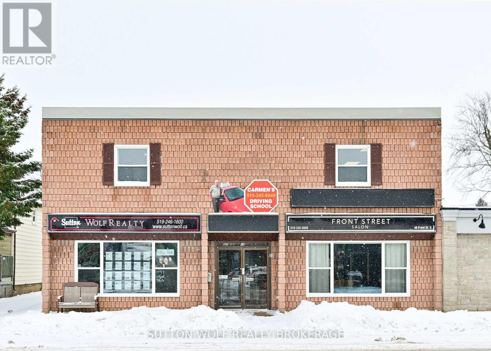 48 FRONT STREET E, Strathroy-Caradoc, Ontario