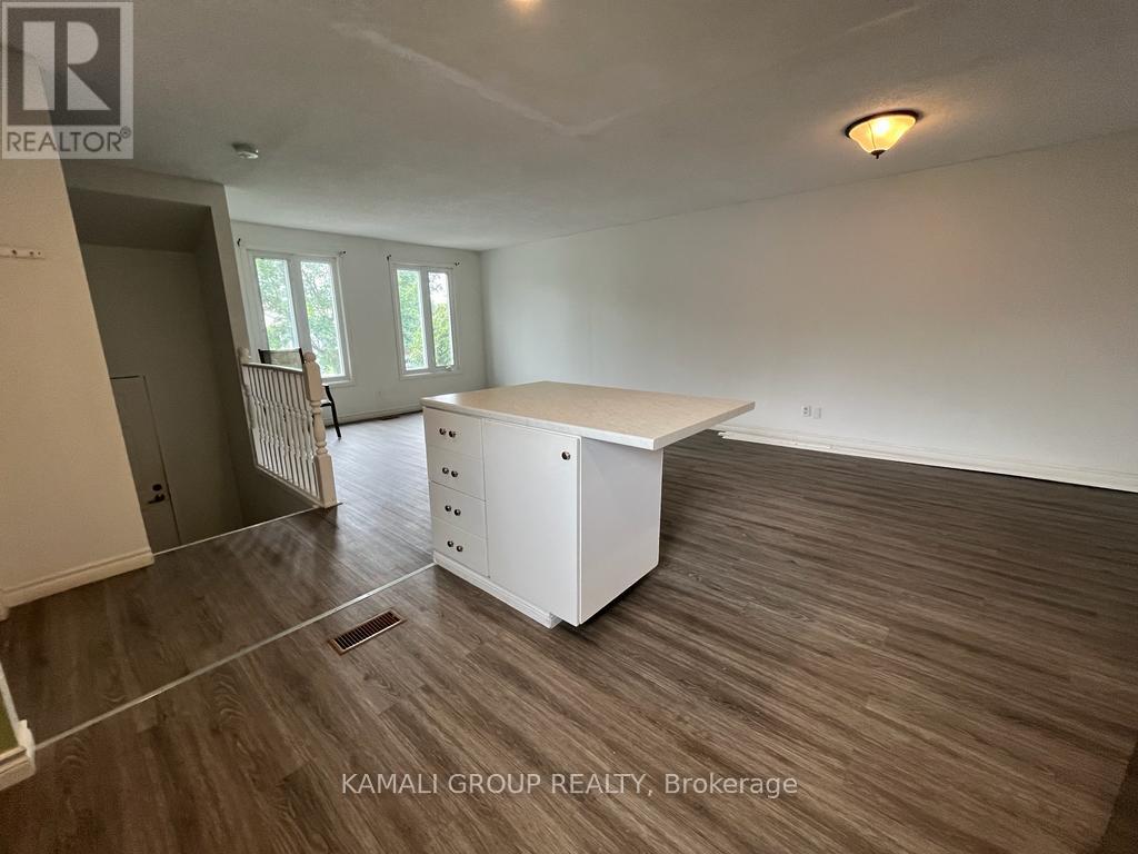 Main - 38 Mayfair Drive, Welland, Ontario  L3C 7A2 - Photo 7 - X12636002