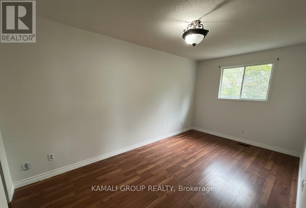 Main - 38 Mayfair Drive, Welland, Ontario  L3C 7A2 - Photo 9 - X12636002