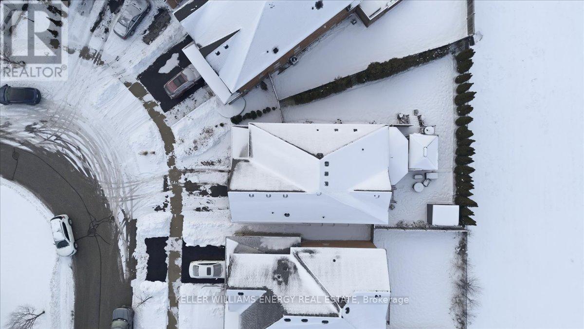 66 Oceanpearl Crescent, Whitby (Blue Grass Meadows), Ontario  L1N 0C3 - Photo 40 - E12636192