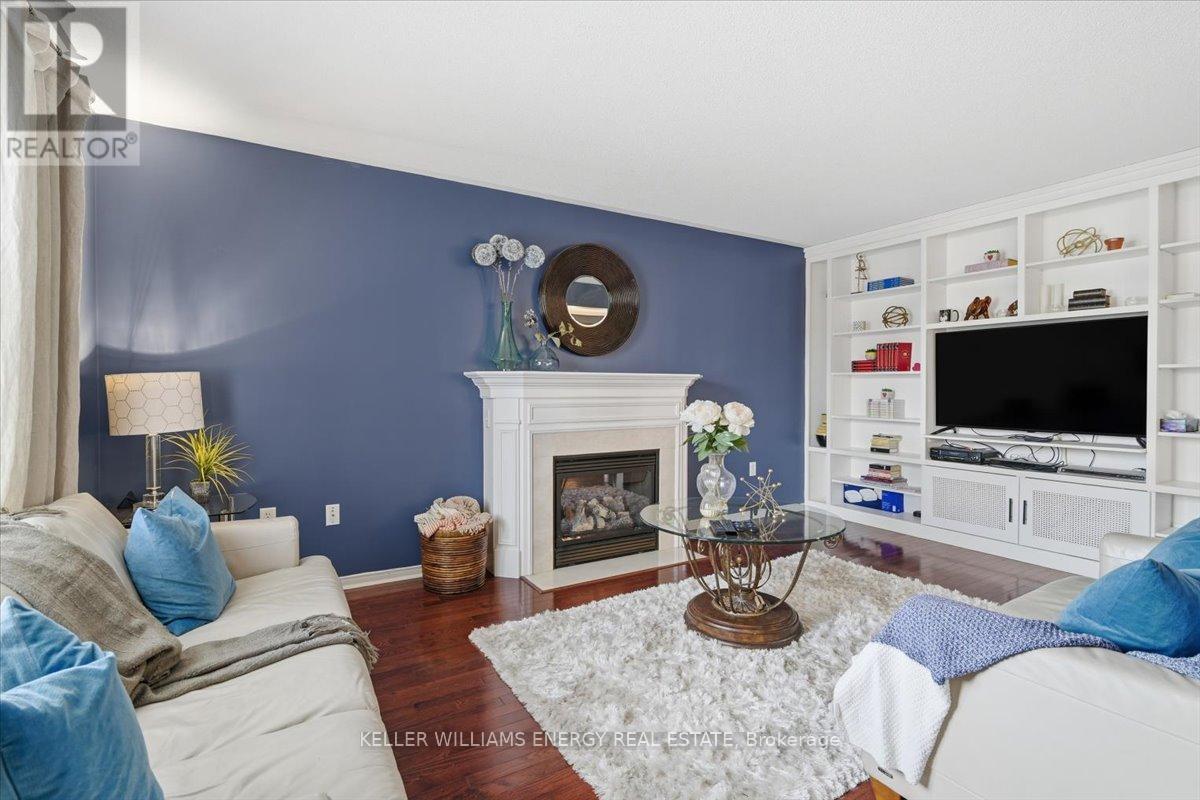 66 Oceanpearl Crescent, Whitby (Blue Grass Meadows), Ontario  L1N 0C3 - Photo 7 - E12636192