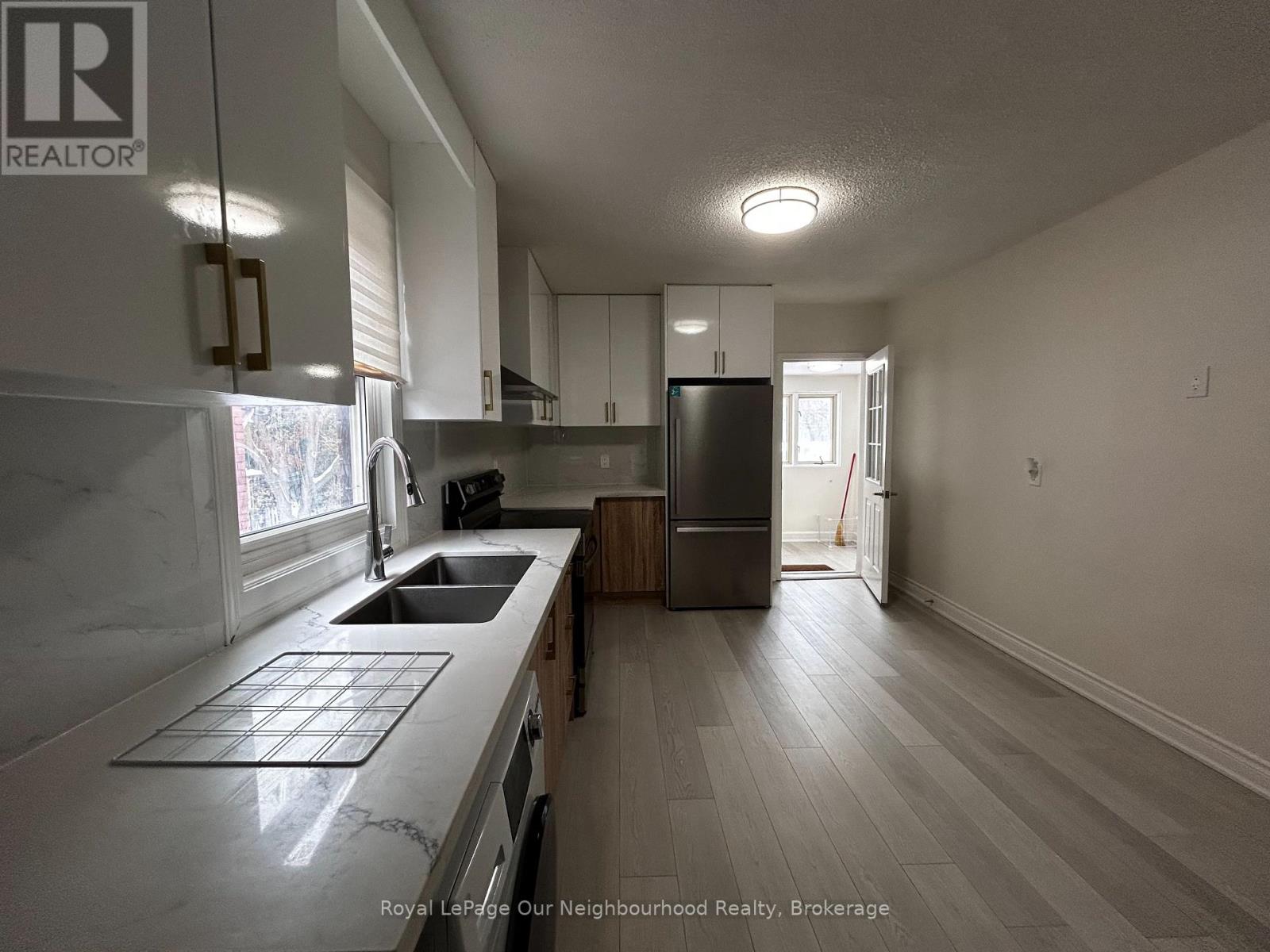 6 - 317 Duke Street W, Kitchener, Ontario  N2H 3X9 - Photo 9 - X12636172