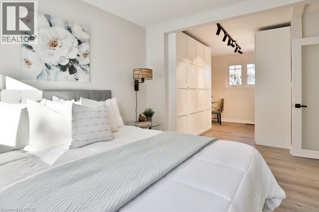 260 Foxbar Road, Burlington, Ontario  L7L 3A3 - Photo 18 - 40793910