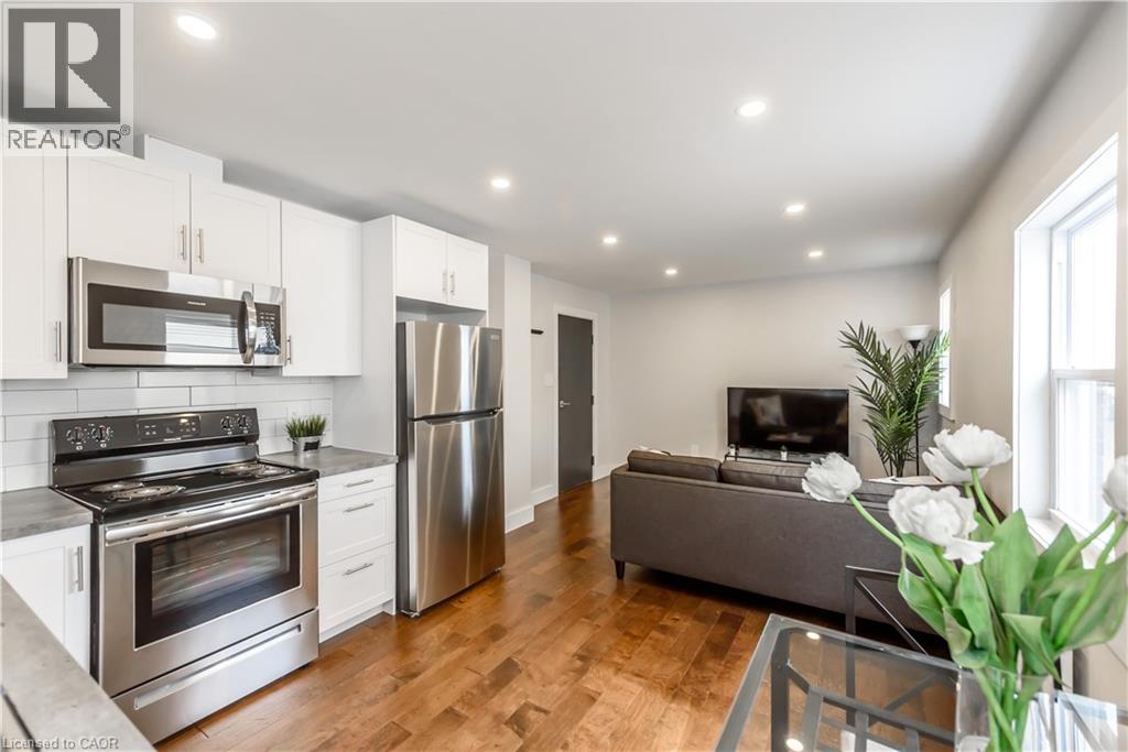 35 Niagara Street, St. Catharines, Ontario  L2R 4K8 - Photo 4 - 40794129