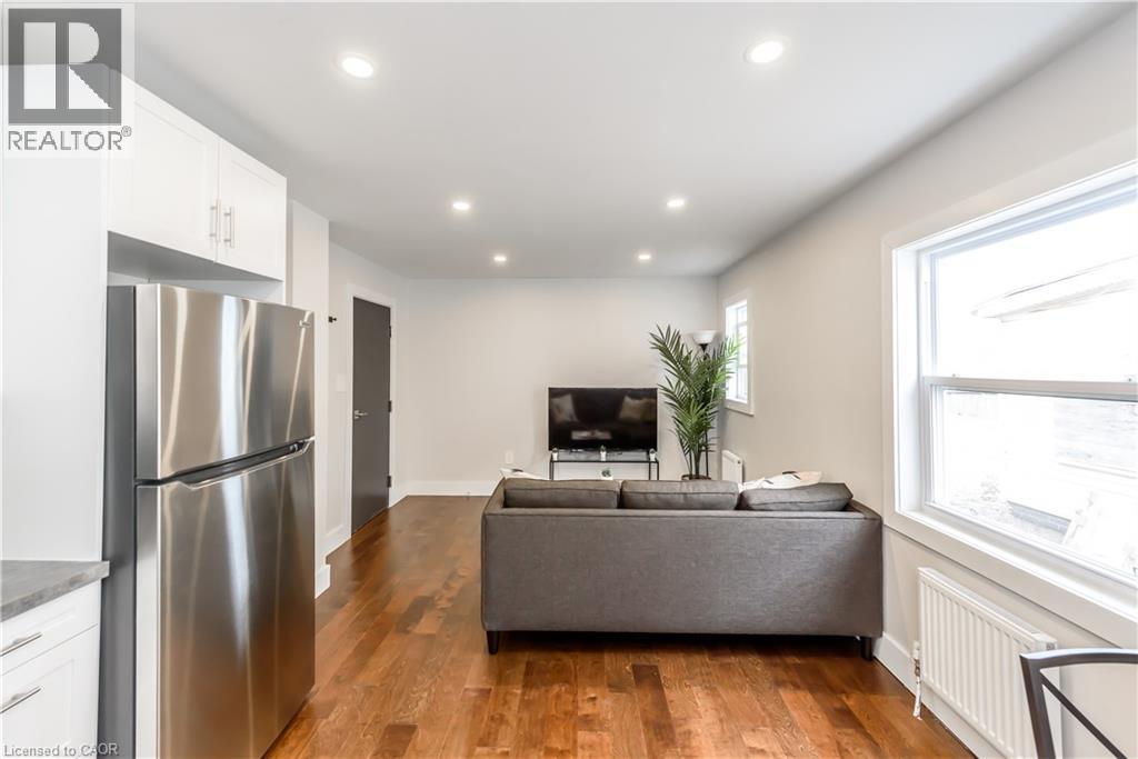 35 Niagara Street, St. Catharines, Ontario  L2R 4K8 - Photo 8 - 40794129