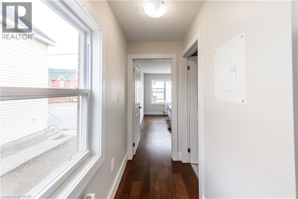 35 Niagara Street, St. Catharines, Ontario  L2R 4K8 - Photo 10 - 40794129