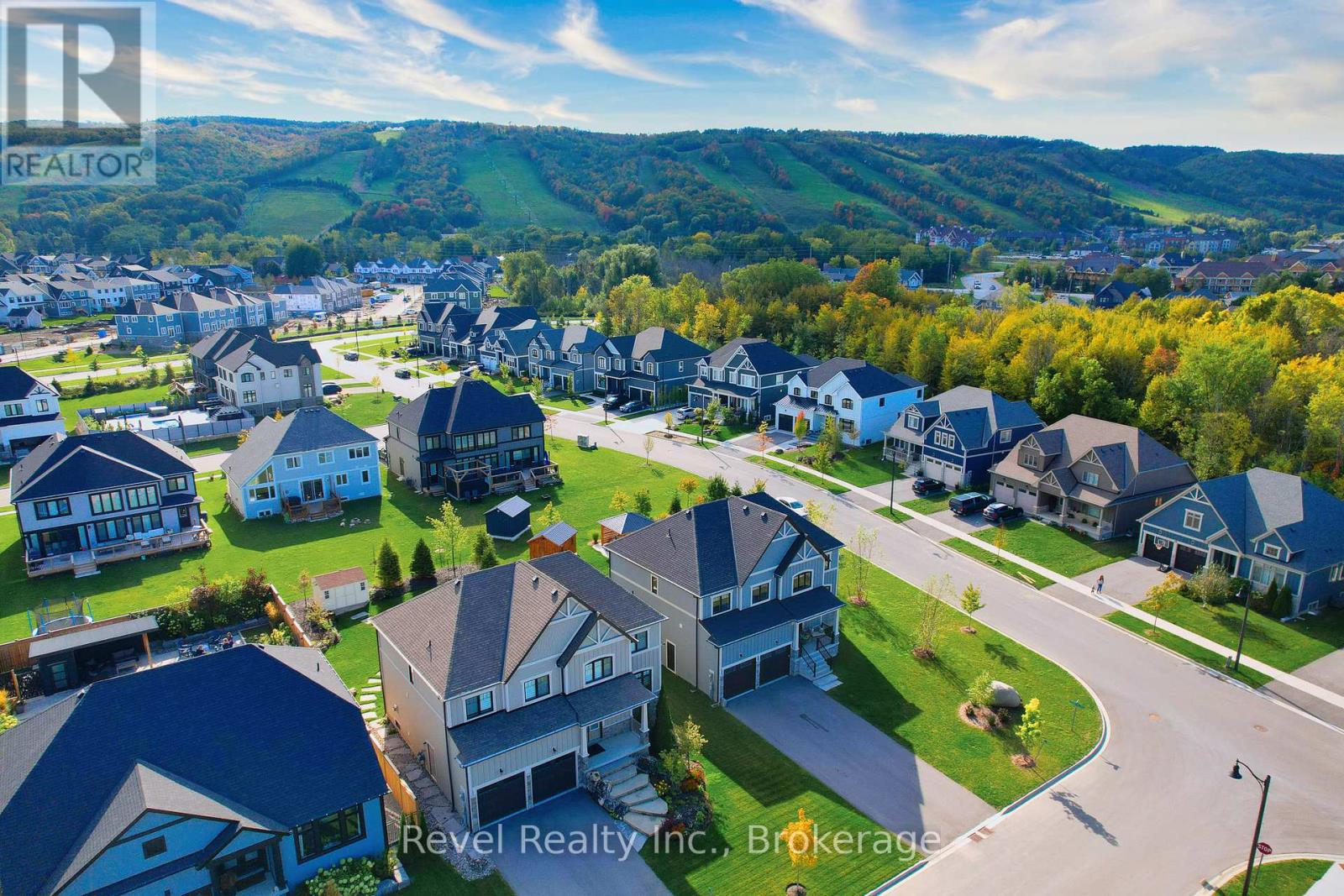 101 Reed Way, Blue Mountains, Ontario  L9Y 0V1 - Photo 41 - X12440856