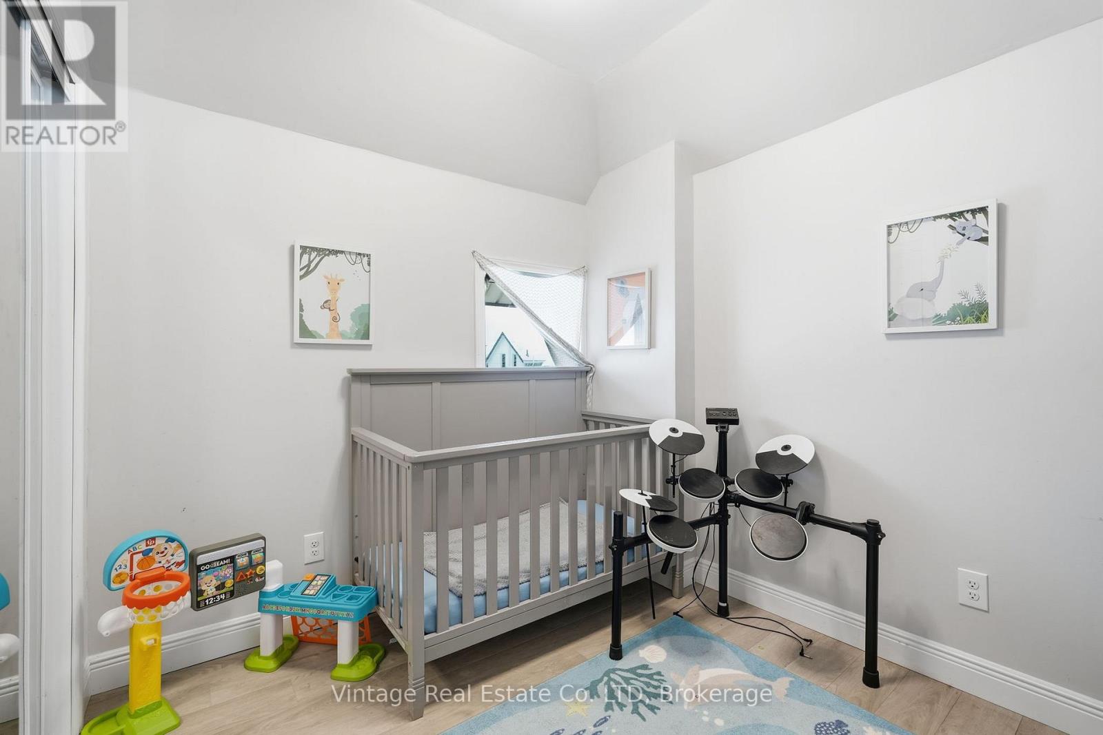 108 Eagle Avenue, Brantford, Ontario  N3S 1Z5 - Photo 16 - X12636126