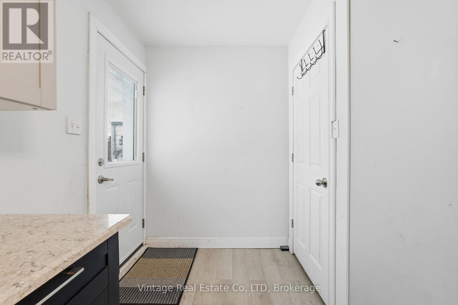 108 Eagle Avenue, Brantford, Ontario  N3S 1Z5 - Photo 18 - X12636126