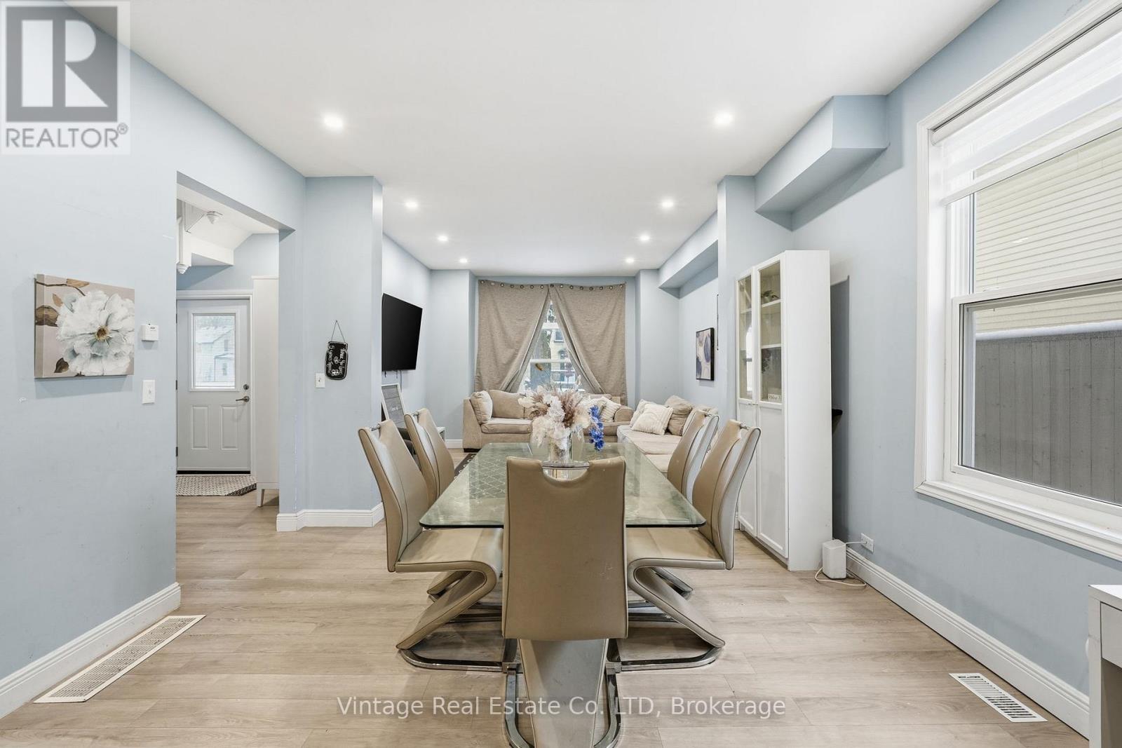 108 Eagle Avenue, Brantford, Ontario  N3S 1Z5 - Photo 8 - X12636126