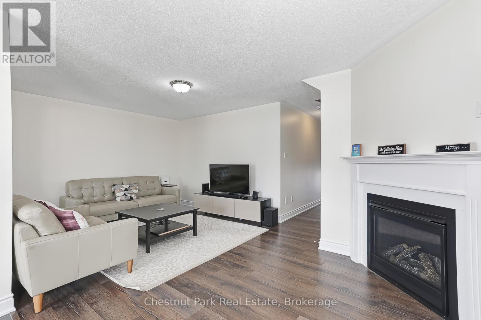 34 Robertson Street, Collingwood, Ontario L9Y 0X1 - Photo 12 - S12636056