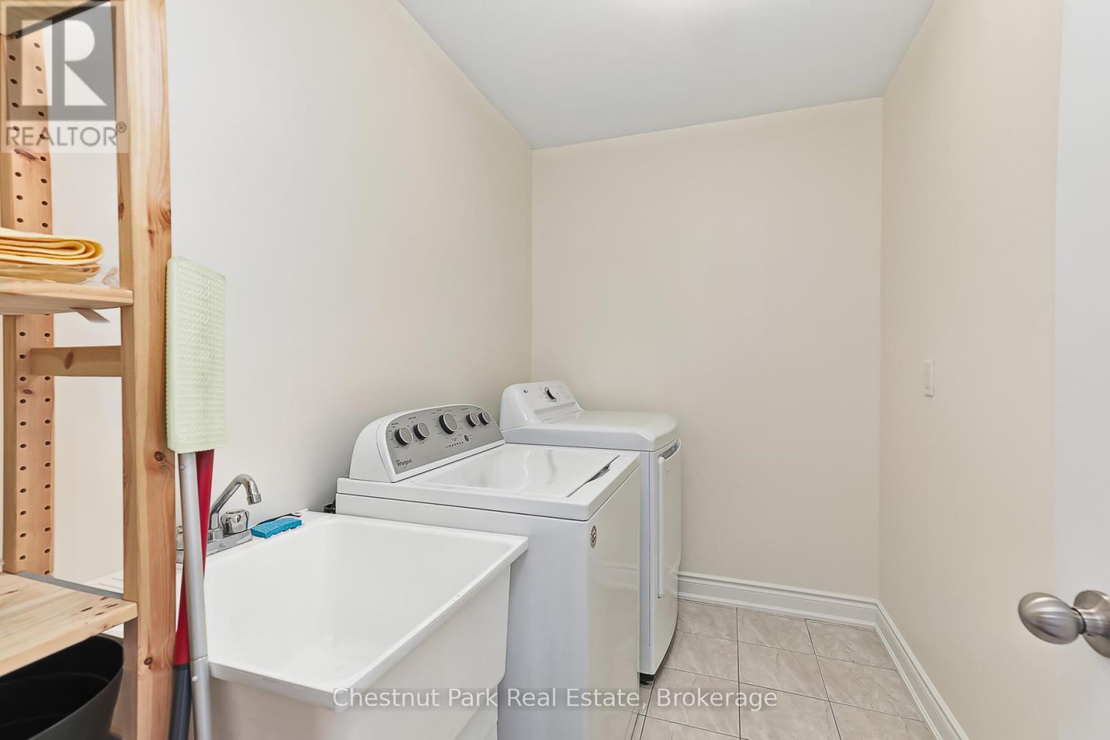 34 Robertson Street, Collingwood, Ontario L9Y 0X1 - Photo 28 - S12636056